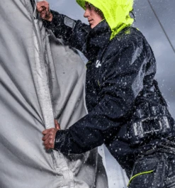 Steiner 23400900 Navigator 7x30 -Outdoor Ausrüstungs Geschäft fc2d0615a94cd38bcbb1f9cd00d2bf69